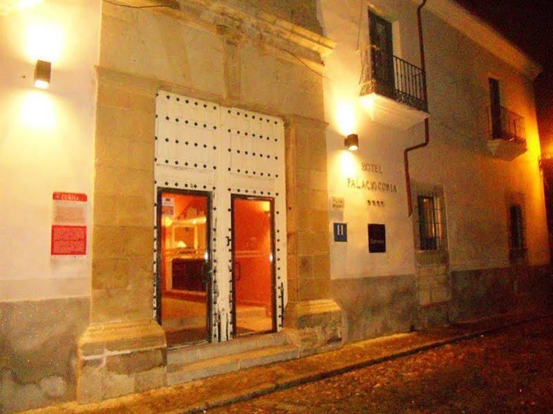 Hotel Ahc Palacio Coria Cória Exterior foto